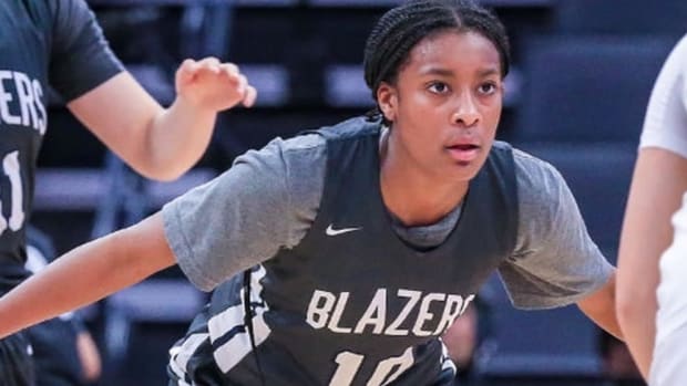 Izela Arenas Sierra Canyon